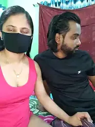 Younger_Couples — Stripchat recorded stream image, 20.05.2025 02:20