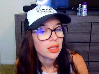 tighttinymilf — Camsoda recorded stream screenshot (20 May 2025)