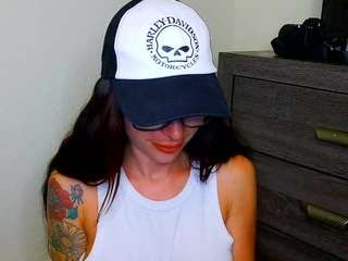 tighttinymilf — Camsoda recorded stream screenshot (20 May 2025)