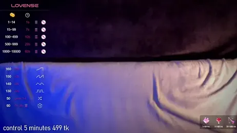 VickiRoom — Stripchat recorded stream image, 21.05.2025 21:40