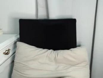 lady____a — Chaturbate recorded stream image, 22.05.2025 03:50