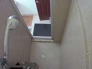 voyeurcam-baileybase-shower — Camsoda recorded stream image, 17.05.2025 17:00