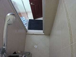 voyeurcam-baileybase-shower — Camsoda recorded stream image, 17.05.2025 17:00