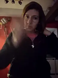 Lina_lou4 — Stripchat recorded stream image, 23.05.2025 05:50