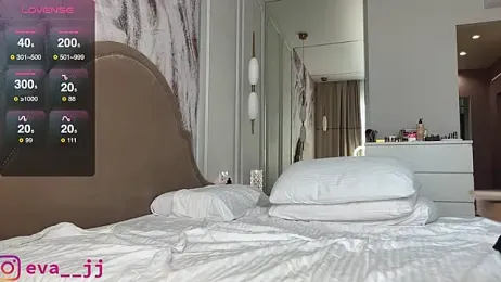 Eva_JJ — Stripchat recorded stream image, 24.05.2025 02:40