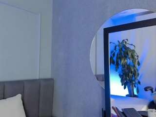 gipsytreen — Camsoda recorded stream image, 24.05.2025 10:40
