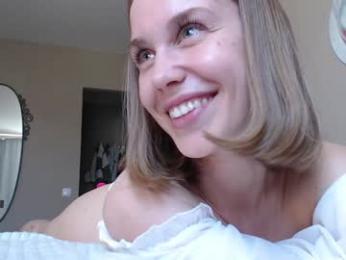 molly_p — Chaturbate recorded stream screenshot (25 May 2025)
