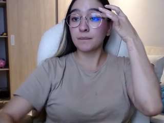 alexyferrer — Camsoda recorded stream image, 26.05.2025 20:40