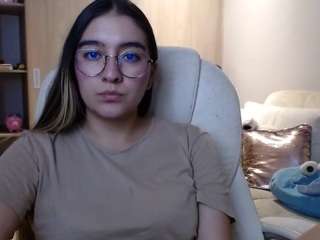 alexyferrer — Camsoda recorded stream image, 26.05.2025 20:40