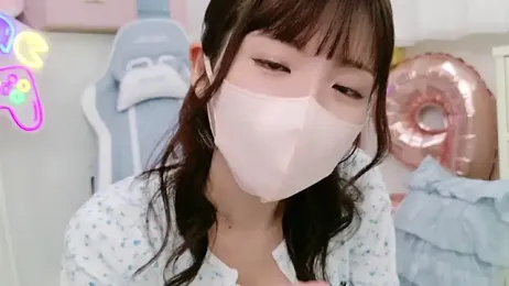 -minami- — Stripchat recorded stream screenshot (27 May 2025)