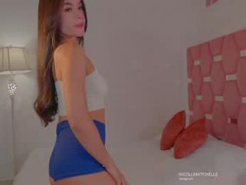 nicolle_mitchelle — Chaturbate recorded stream screenshot (28 May 2025)
