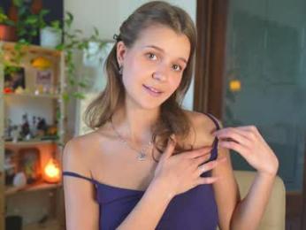 eli_sun — Chaturbate recorded stream image, 29.05.2025 08:40