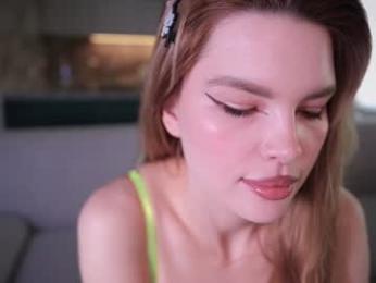 love_you_to123 — Chaturbate recorded stream image, 31.05.2025 05:50