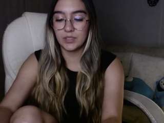 alexyferrer — Camsoda recorded stream image, 02.06.2025 23:10