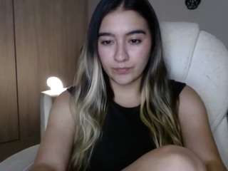 alexyferrer — Camsoda recorded stream image, 02.06.2025 23:10