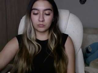 alexyferrer — Camsoda recorded stream image, 02.06.2025 23:10