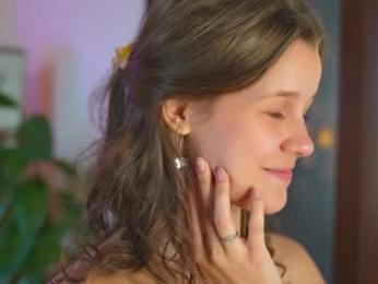 eli_sun — Chaturbate recorded stream image, 04.06.2025 08:50