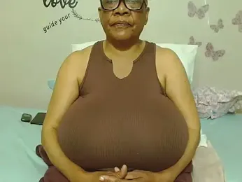 DairyQueen2 — Stripchat recorded stream image, 04.06.2025 22:20