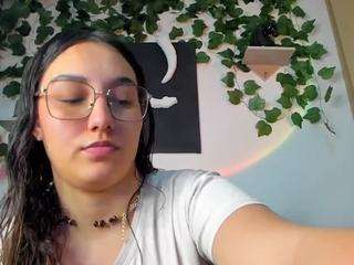 nataliepeterson — Camsoda recorded stream image, 05.06.2025 00:10