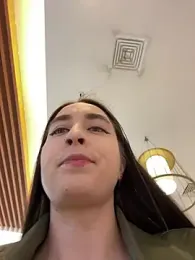 Holly_Play — Stripchat recorded stream image, 05.06.2025 10:10