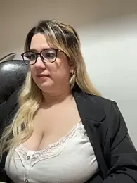amooraaamoon — Stripchat recorded stream image, 05.06.2025 18:50