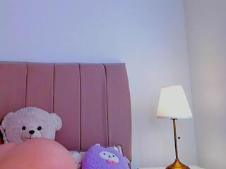 Bella Fontana — Flirt4free recorded stream screenshot (05 Jun 2025)