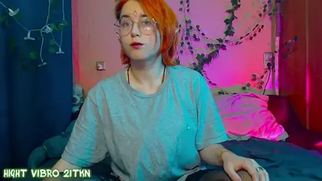TrickyKitsune — Stripchat recorded stream image, 06.06.2025 07:50