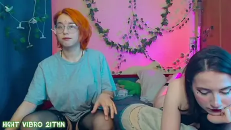 TrickyKitsune — Stripchat recorded stream image, 06.06.2025 07:50