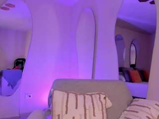 meganwest — Camsoda recorded stream image, 07.06.2025 12:30