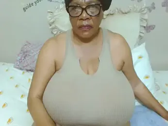 DairyQueen2 — Stripchat recorded stream image, 09.06.2025 14:10