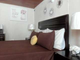 iluvsaffire-bleu — Camsoda recorded stream screenshot (10 Feb 2025)