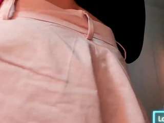cloe-world1 — Camsoda recorded stream image, 14.06.2025 14:50