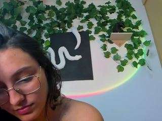 nataliepeterson — Camsoda recorded stream image, 15.06.2025 03:00
