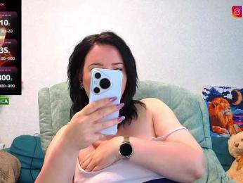 Katniss_K — Bongacams recorded stream image, 15.06.2025 05:00