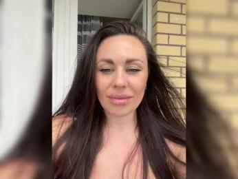 -Hennessy- — Bongacams recorded stream image, 16.06.2025 05:50