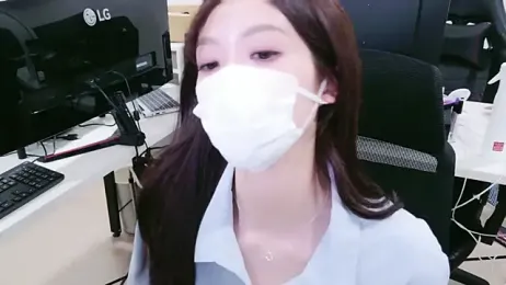 oxo_yuna_oxo — Stripchat recorded stream screenshot (17 Jun 2025)