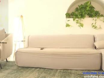 n_o_v_a — Chaturbate recorded stream screenshot (18 Jun 2025)