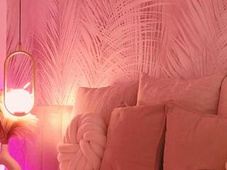 Eva Sin — Flirt4free recorded stream screenshot (18 Jun 2025)