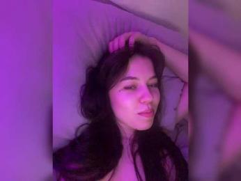 Businka13 — Bongacams recorded stream image, 18.06.2025 16:20