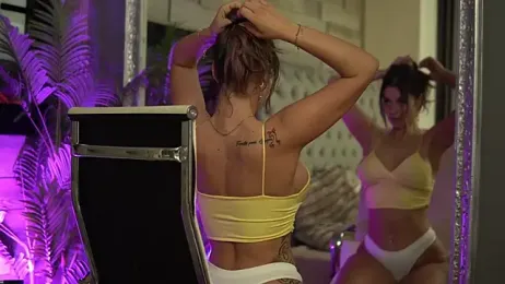 SeductiveMom — Stripchat recorded stream screenshot (20 Jun 2025)