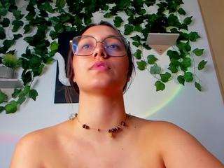 nataliepeterson — Camsoda recorded stream image, 22.06.2025 02:30