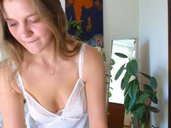 eli_sun — Chaturbate recorded stream image, 23.06.2025 08:40