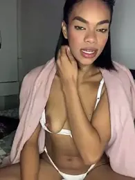 Cammgirlmii — Stripchat recorded stream image, 25.06.2025 01:20