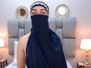 Aliah Manzur — Flirt4free recorded stream screenshot (25 Jun 2025)