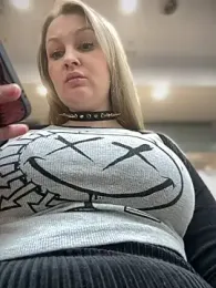 Teya_moon_ — Stripchat recorded stream image, 26.06.2025 07:30