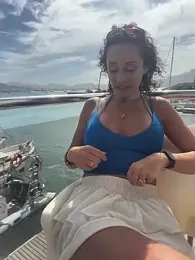 therealbeverlycious — Stripchat recorded stream image, 11.02.2025 15:00