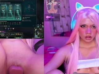 lilapop4 — Camsoda recorded stream image, 30.06.2025 13:30