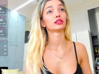 sassyt33n — Chaturbate recorded stream screenshot (02 Jul 2025)