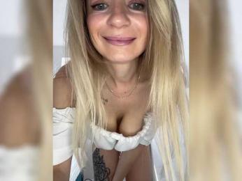 Zoluszka — Bongacams recorded stream image, 03.07.2025 09:50