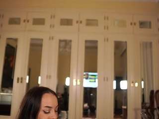 katyerave — Camsoda recorded stream image, 11.02.2025 17:10